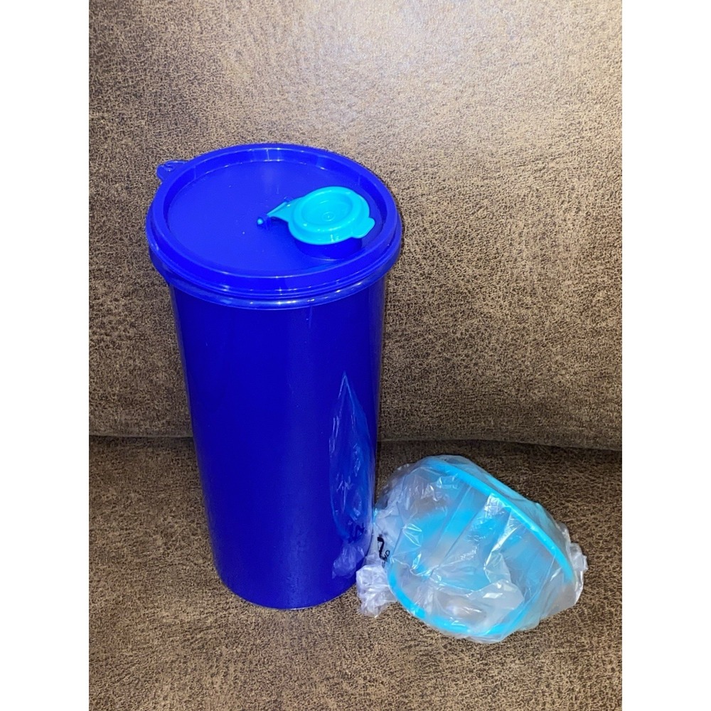 Tupperware Super Mega Tumbler with Cariolier Handle 48oz